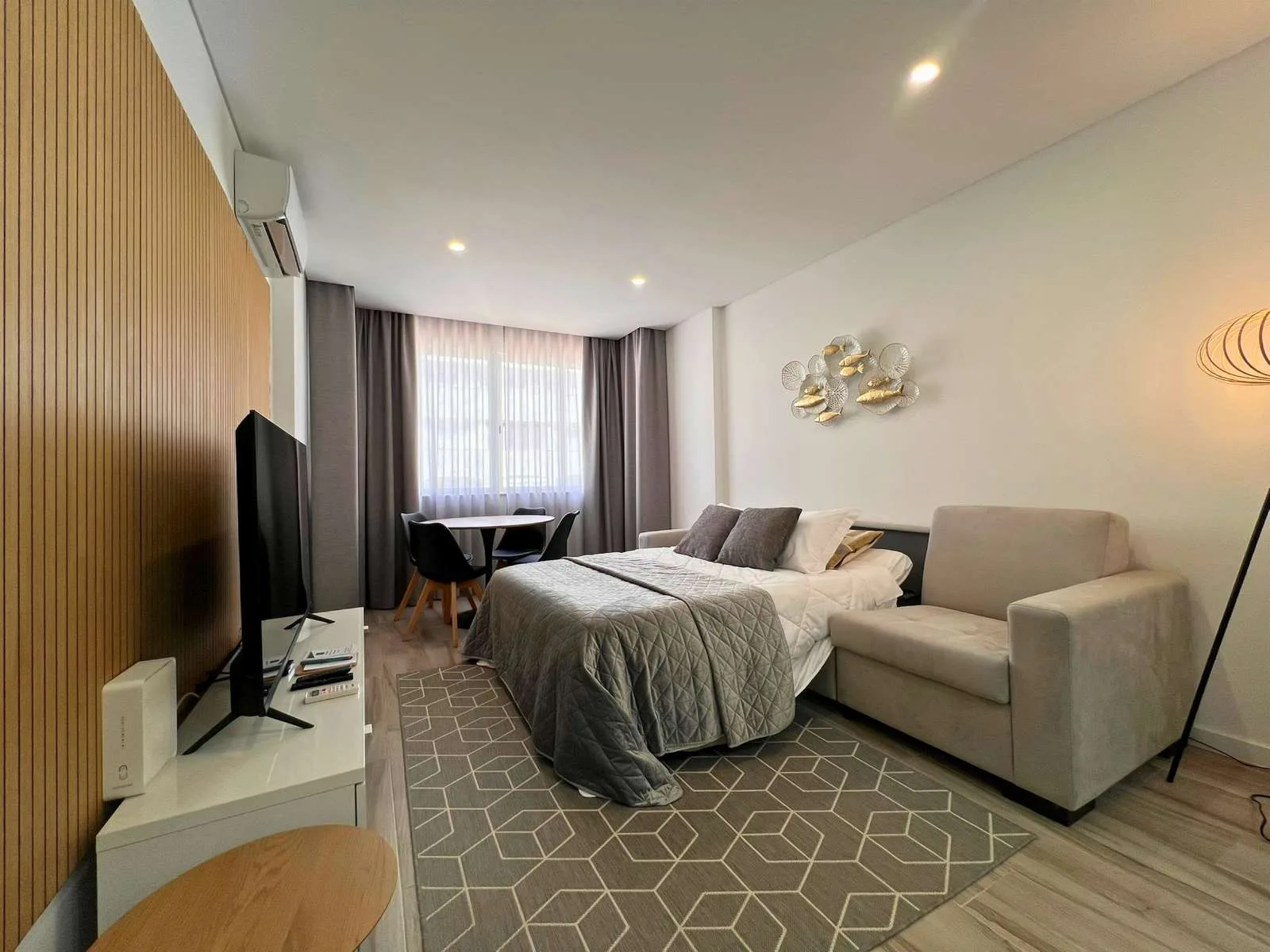 Timeless Beach V — interior 19